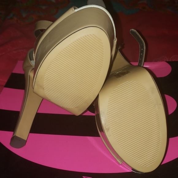 Nude Patent Pump - Picture 3 of 4